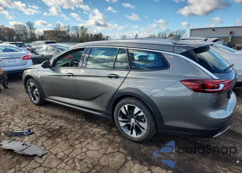 2019 Buick Regal Tourx Essence from USA, damaged, VIN W04GV8SX2K1002168